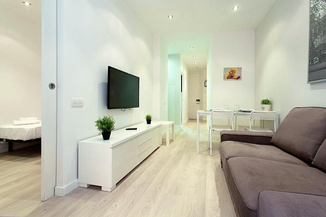Apartament Miquel Angel - Apartment In Sants Large Community Terrace Barcelona