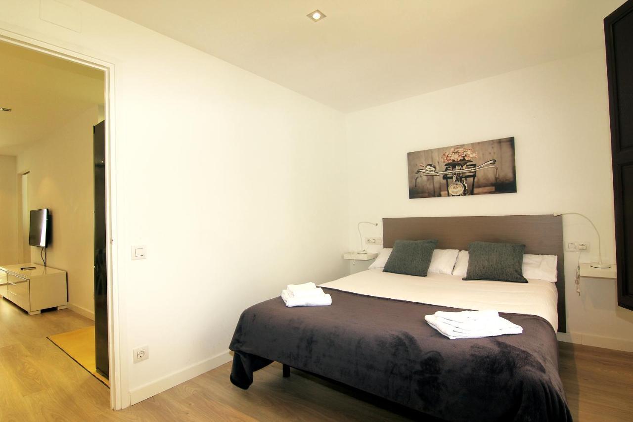 Miquel Angel - Apartment In Sants Large Community Terrace Apartament