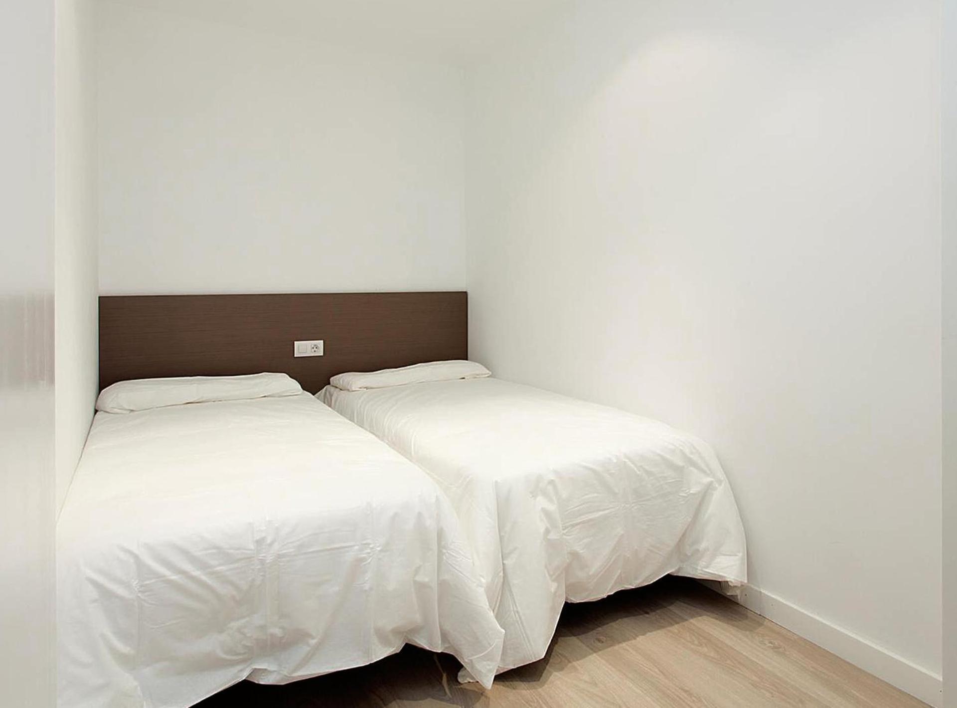 Miquel Angel - Apartment In Sants Large Community Terrace